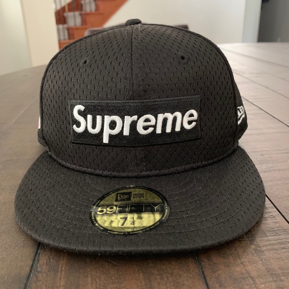 supreme new era 2019